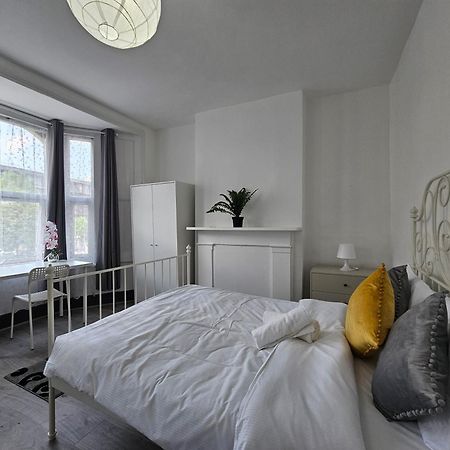 Family Room Near Queen Mary College Londres Exterior foto